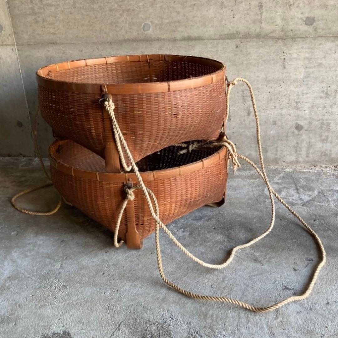 古い大きな竹籠 かご バスケット 大型 竹細工 鉄金具 2点 古道具 レトロ