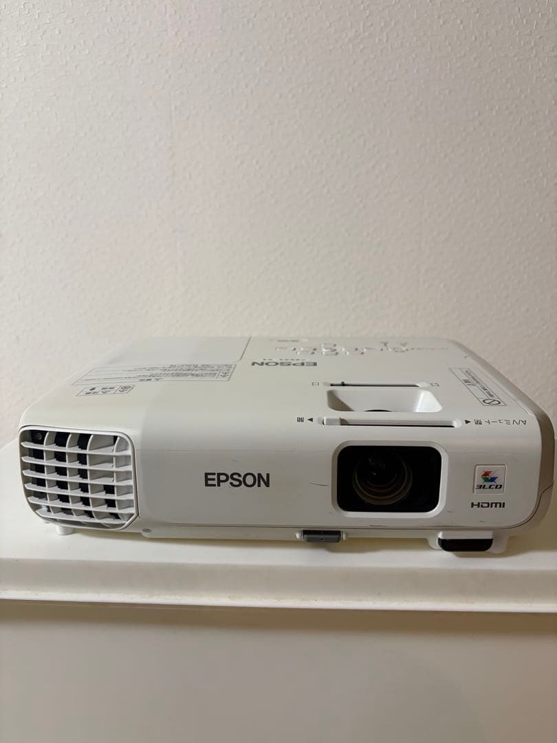EPSON プロジェクター 本体 リモコン付きEPSON EH-TW5200