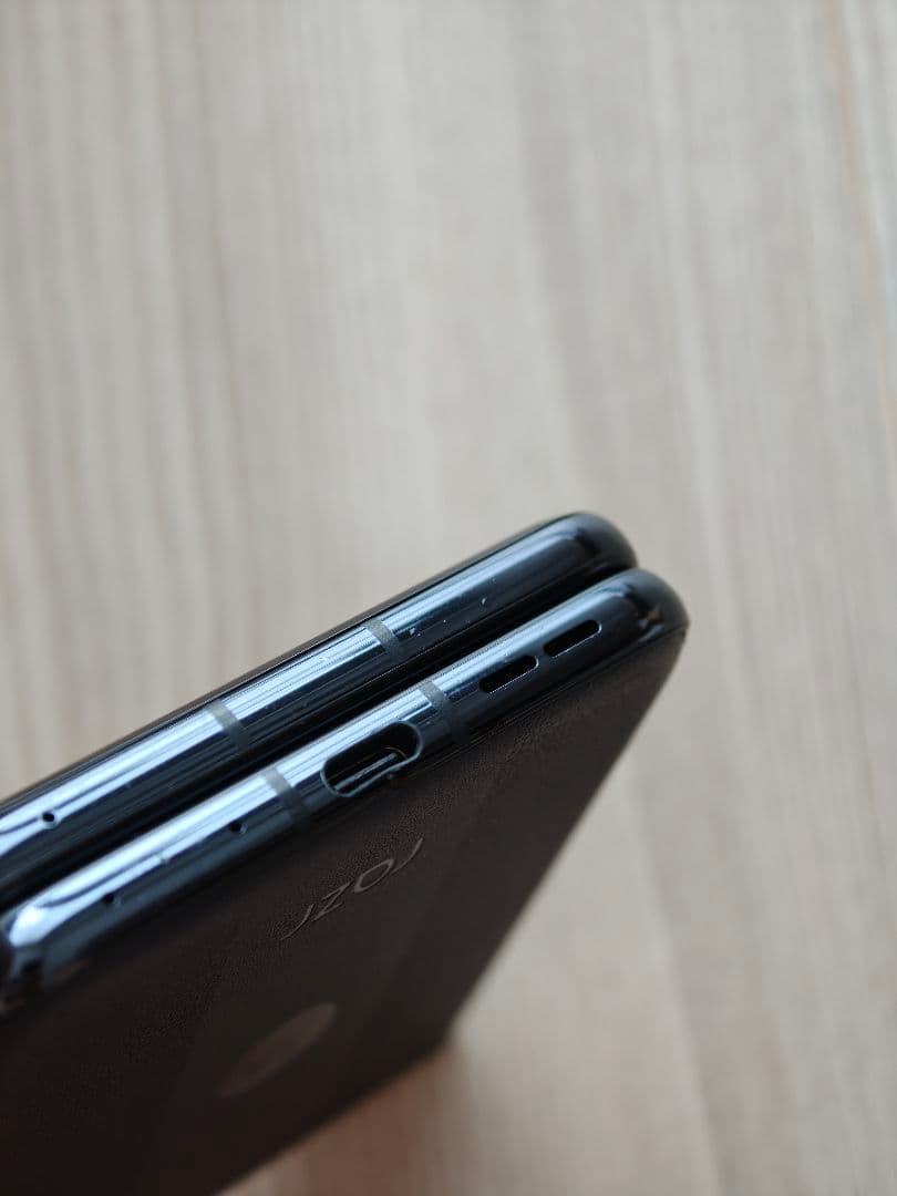 Motorola Razr 50ultra 256GB SIMフリー 海外版