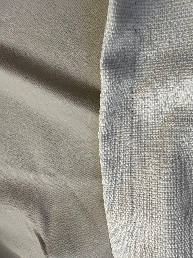 カーテン　アイボリー