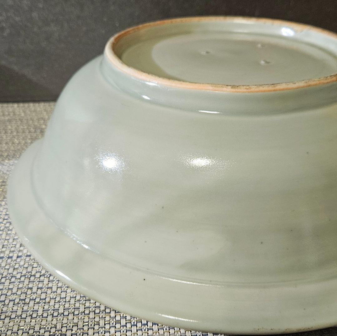 本物保証❗️】江戸時代前期　寛文期　初期伊万里青磁　陰刻草花　口縁渦巻き文　大鉢