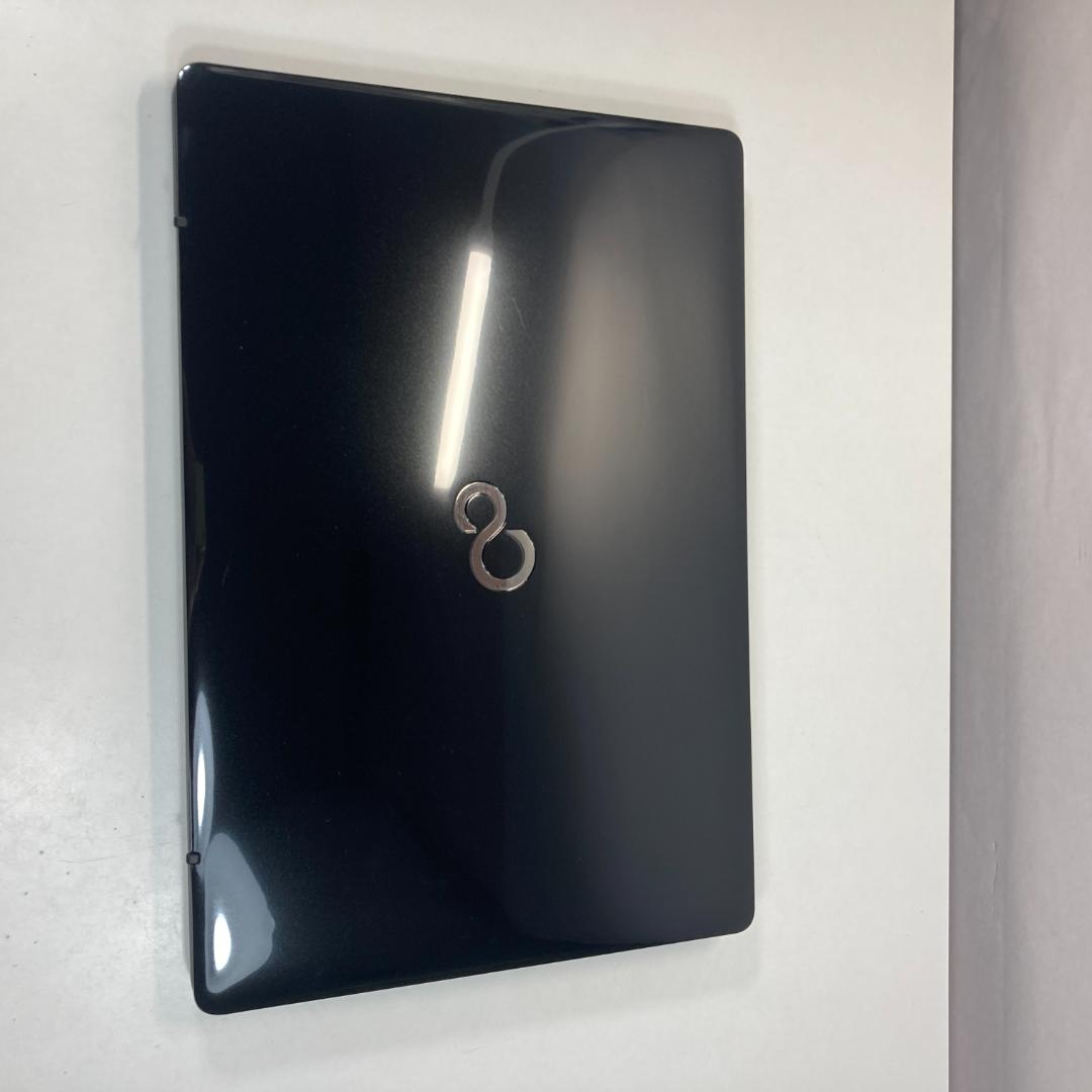 Fujitsu 富士通 ノートパソコン Ryzen3 SSD Windows11