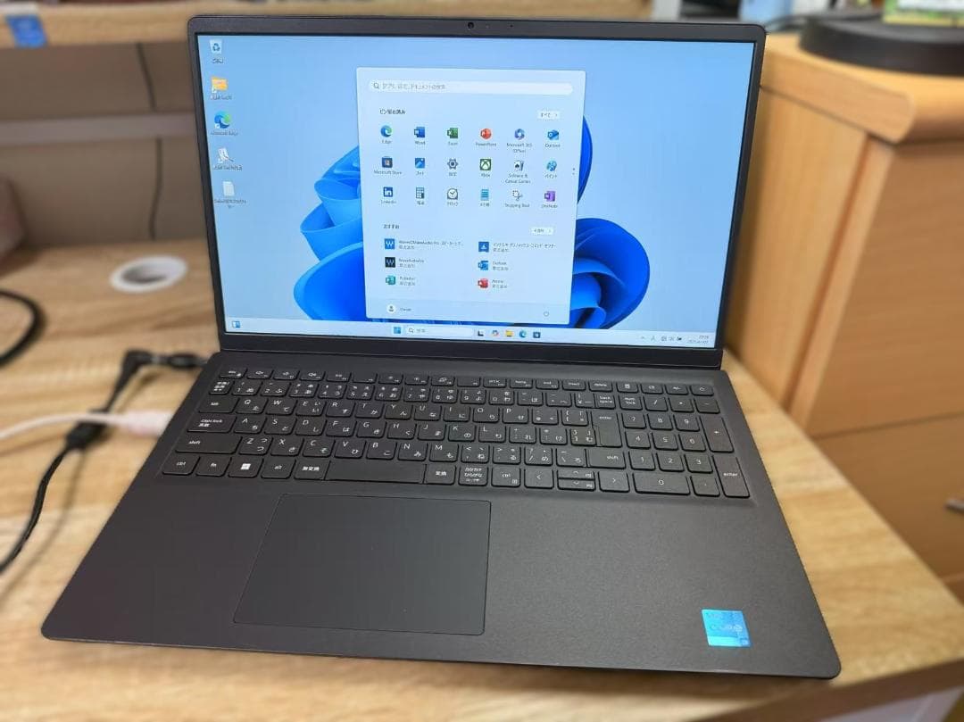 超美品 DELL 3511 第十一世代 SSD+HDD Office付き