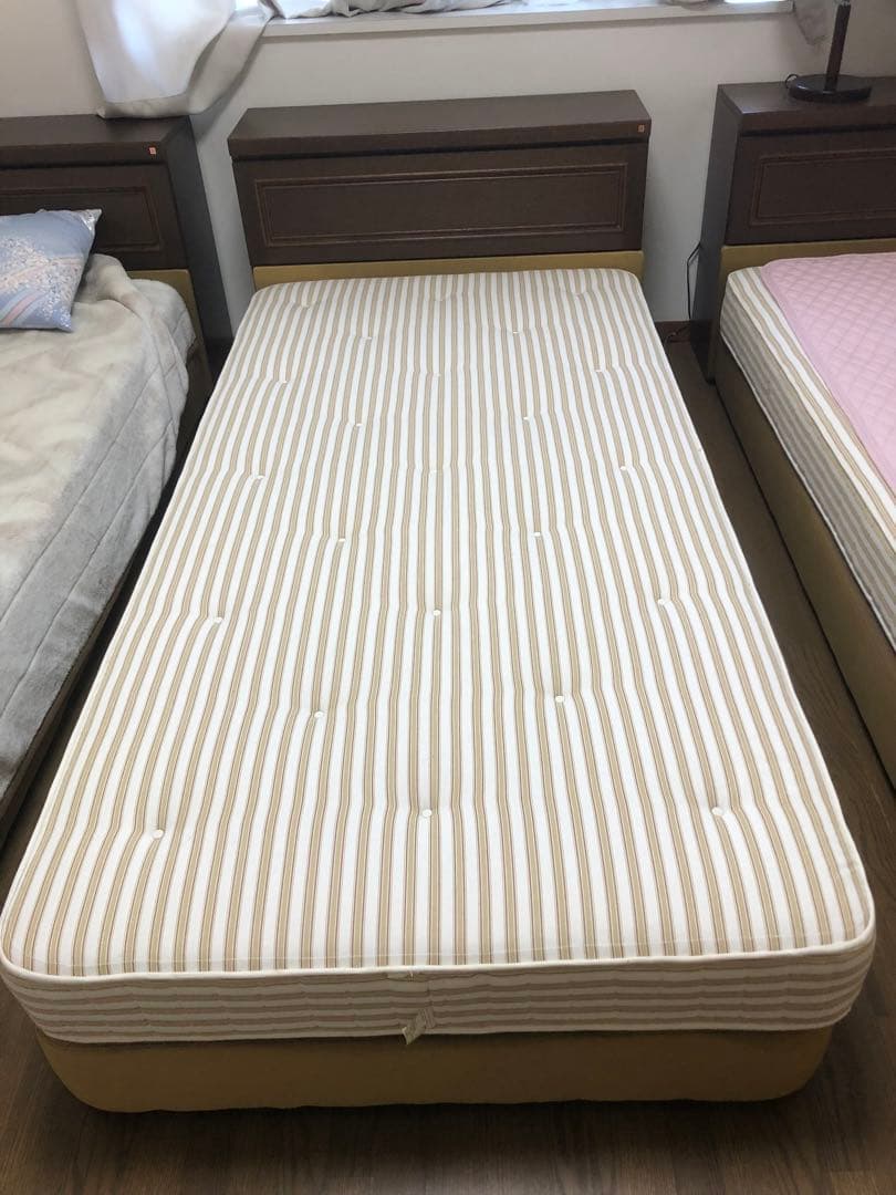 一流メーカーナショナル♦️シングルベット&マットレス♦️美品♦️引き取りダークブラウン