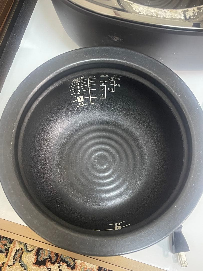 TIGER 炊飯器 黒 フッ素加工2021