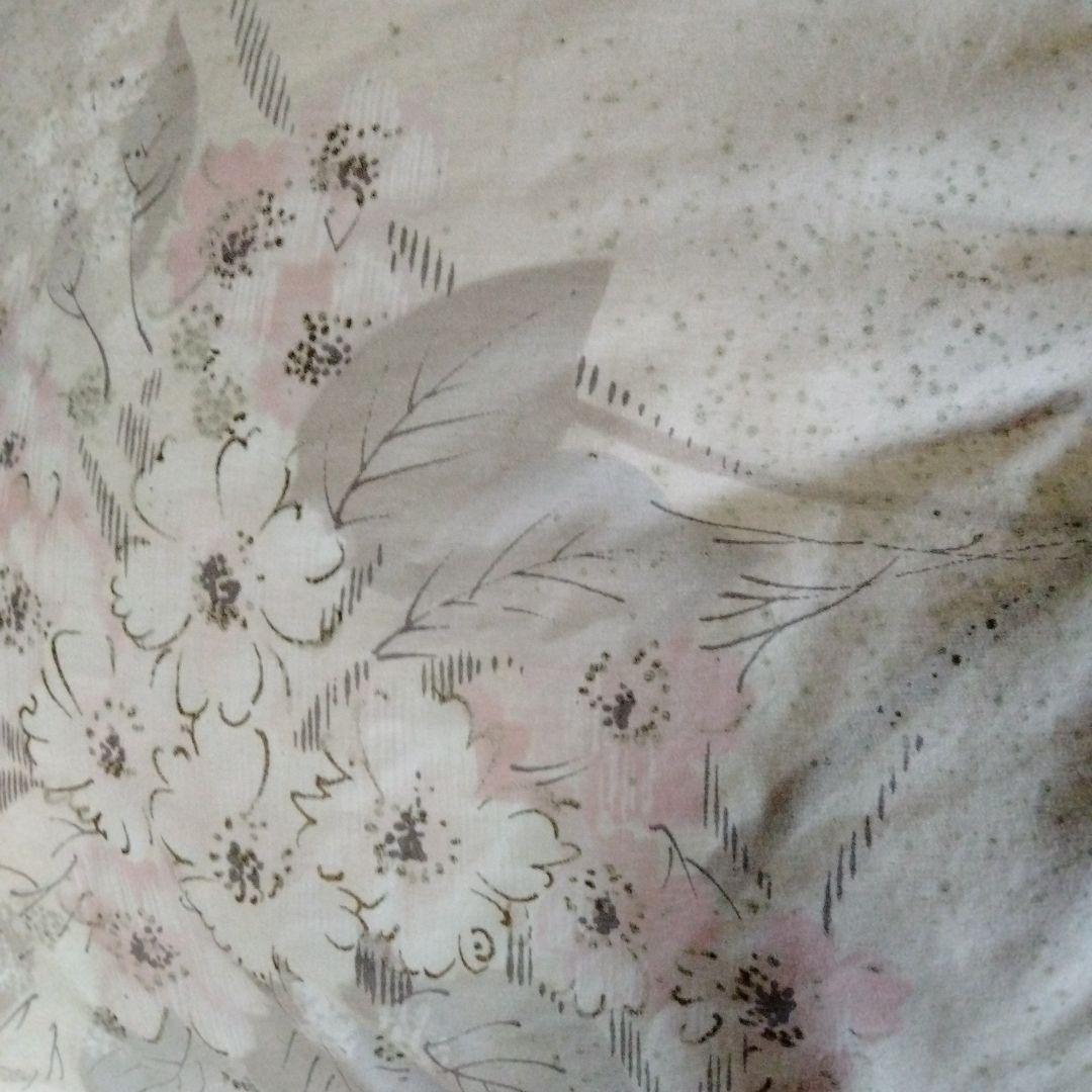 ヤングスワン　水鳥の羽毛　1,5kg入り　表地シルク20%　綿80%