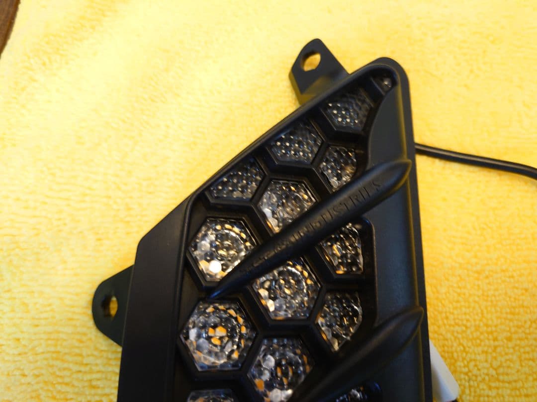 TST Industries NEXUS LED ウィンカー