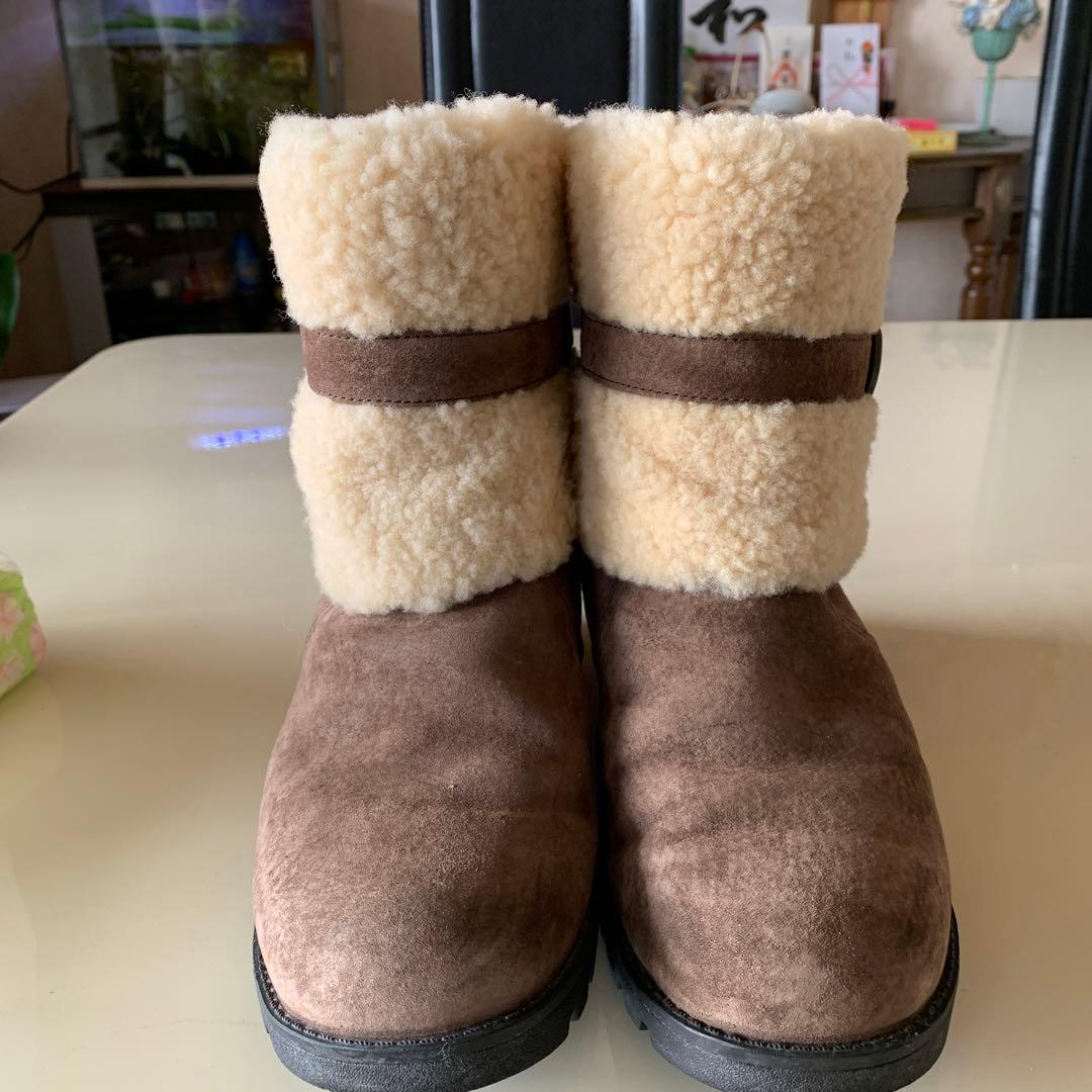 じぇり美品UGG ブラウン ファー付きショートブーツ23㎝