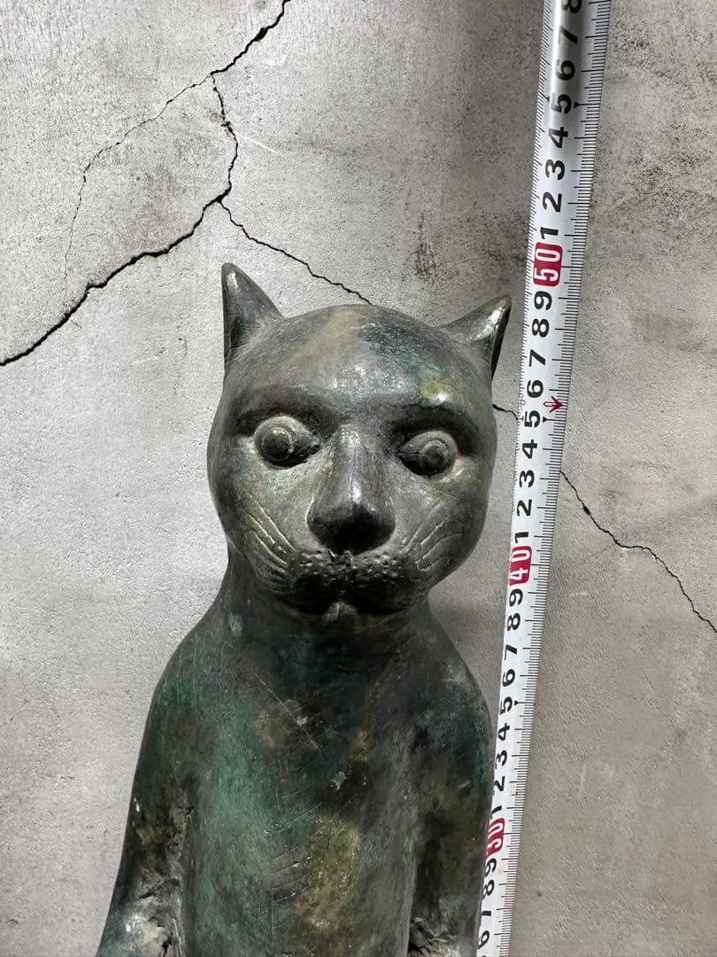 アンティーク青銅　お皿を持った猫
