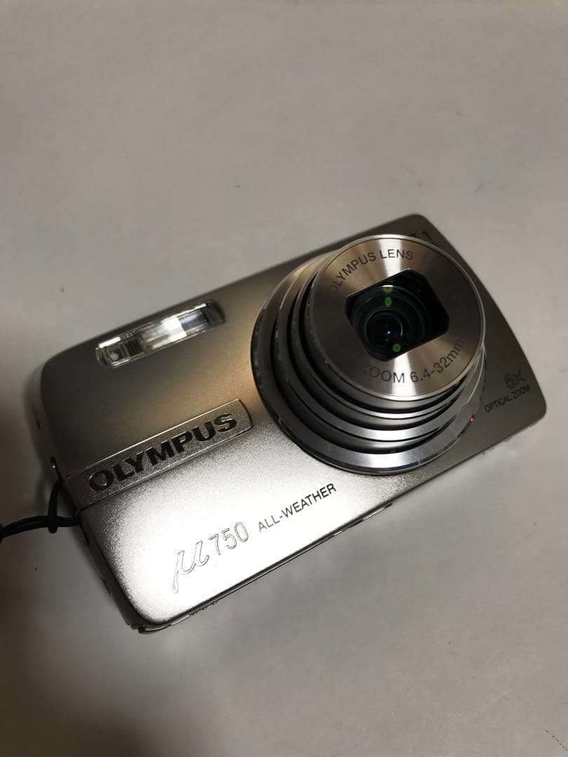 ✨極美品・動作品✨ OLYMPUS μ750 コンパクト デジタル カメラ