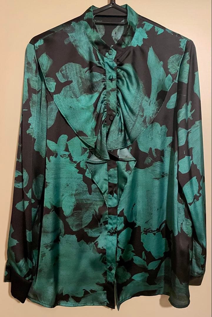 allurevilleモダンフラワーフロントフリルブラウス グリーン M