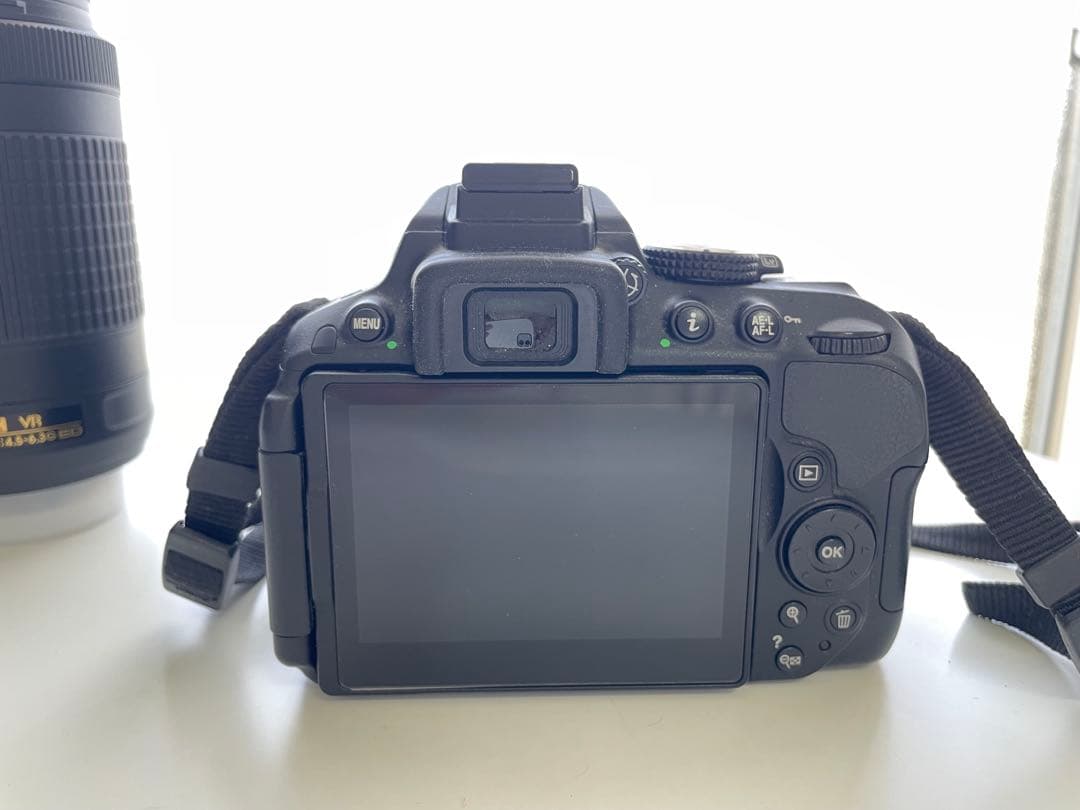 Nikon D5300 デジタル一眼レフカメラ レンズ2種付き