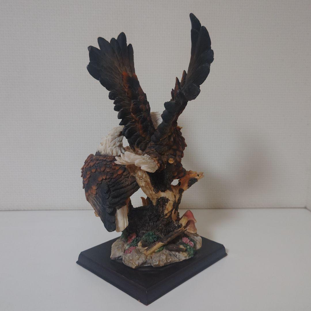 Bald Eagles フィギュリン 親子 ヒナ