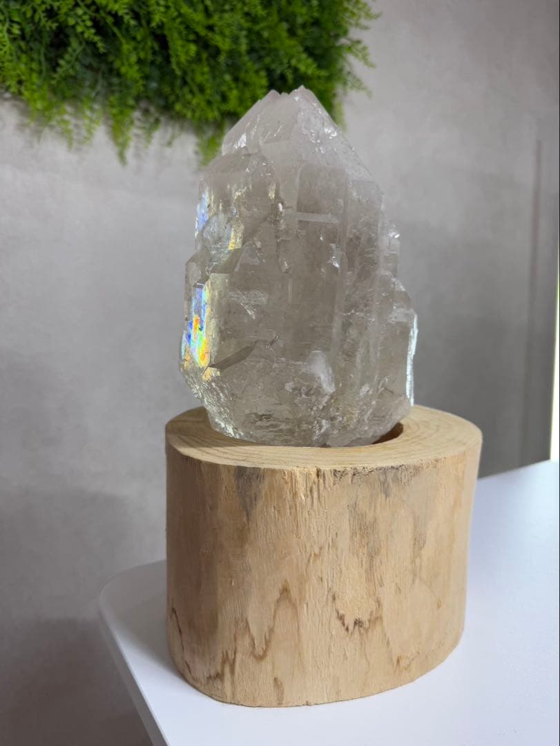 4.2kg特大水晶・虹入・オーラフレーム・ヒマラヤ スカルドゥ産カテドラル水晶