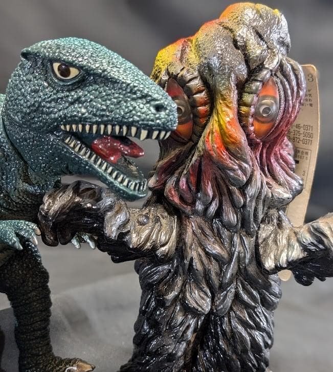 ヘドラ＆ゴロザウルス 東宝チャンピオンまつり（バンダイ）タグ付ソフビ２体セット