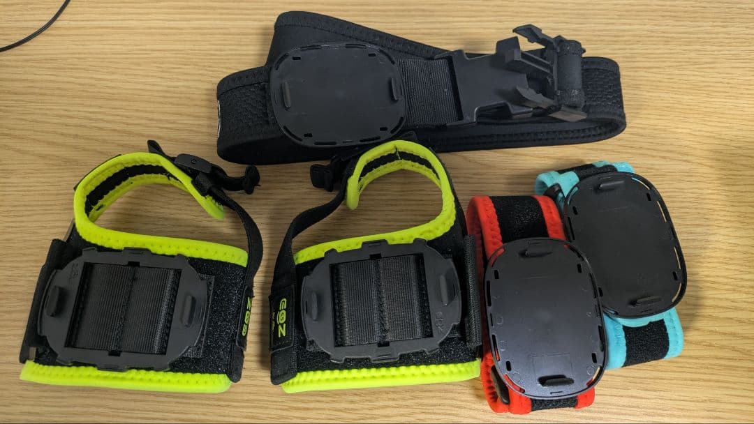 VIVE Ultimate Tracker 3+1 Kit EOZストラップ付き