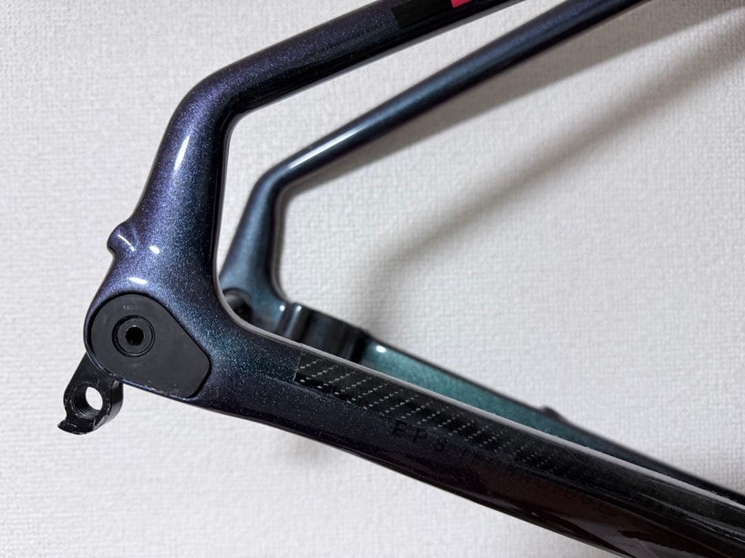 ロードバイクカーボンフレームセット