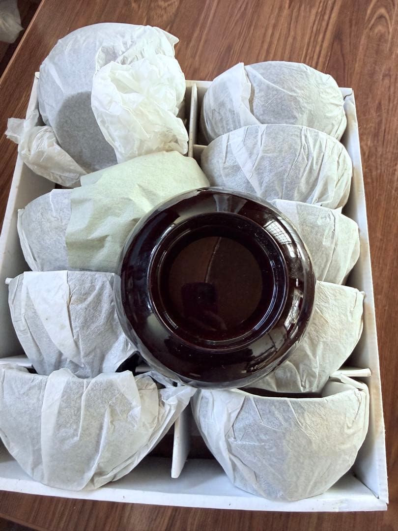 漆器 椀 セット 濃い茶色 金色の花模様