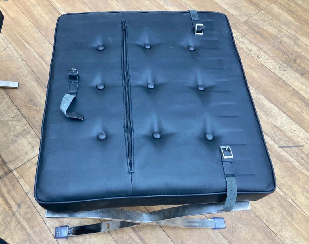 【展示品　美品】バルセロナ　チェア　リプロダクト　直接引取り対応　tga02