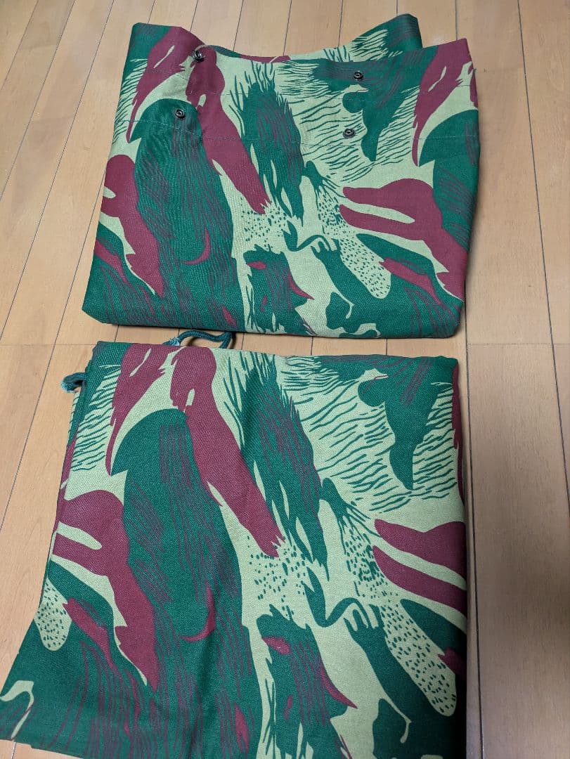 希少　カメルーン軍幕　used 2枚