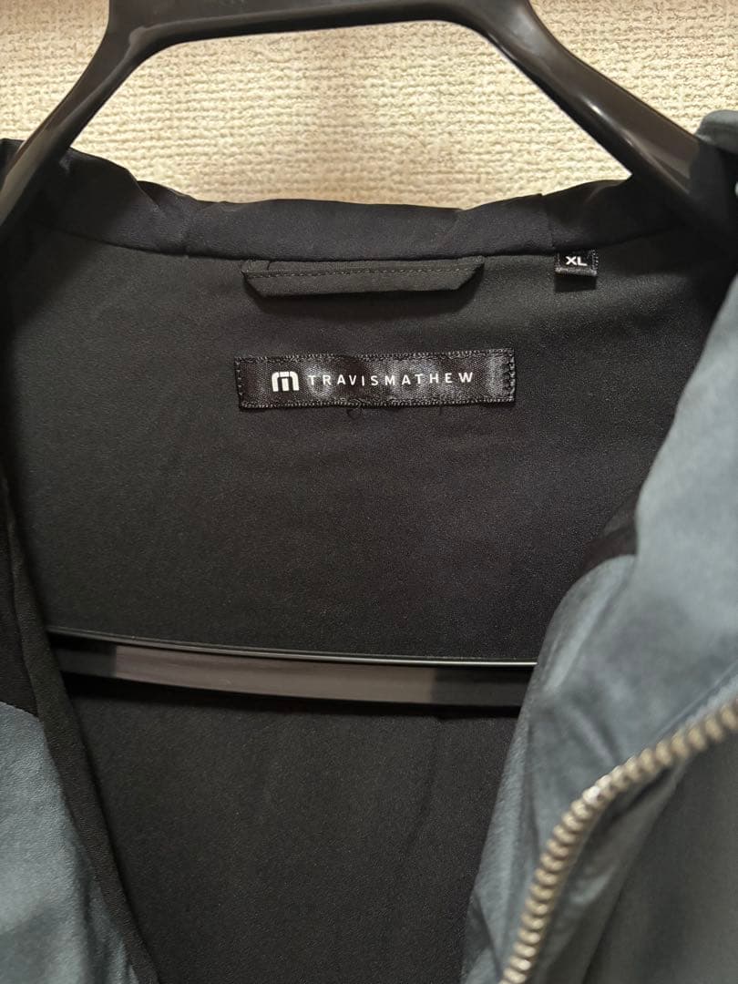 トラヴィスマシュー　フーディジャケット