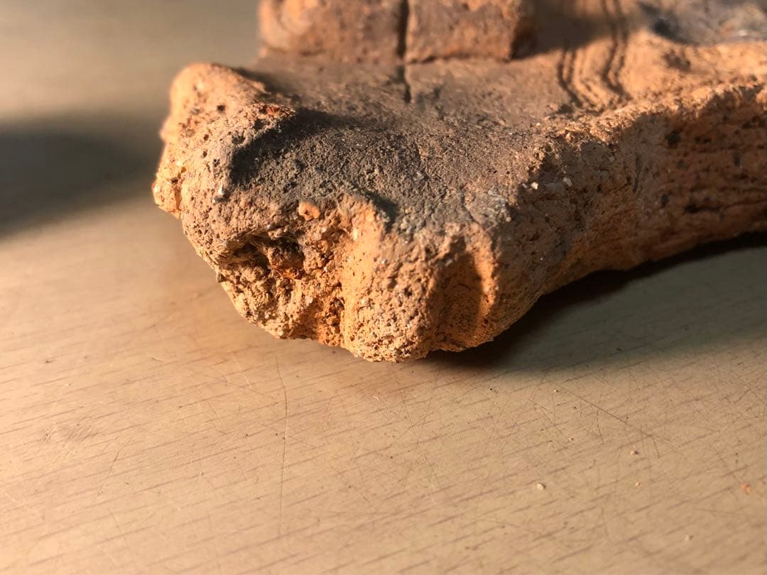 「板状土偶の破片」です。