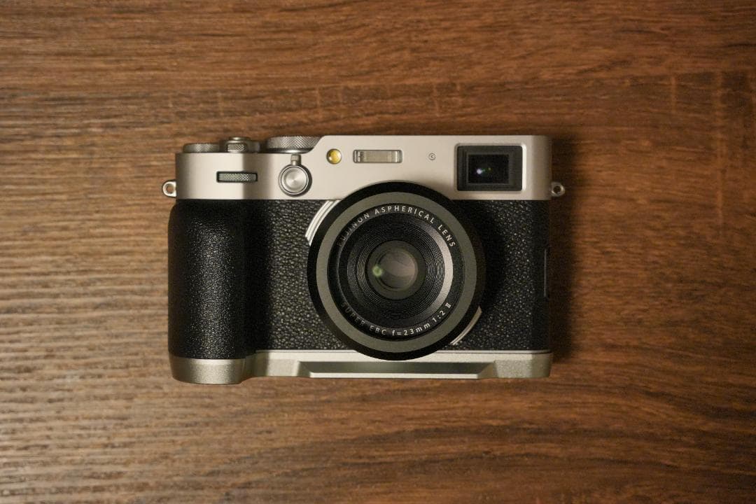 FUJIFILM 富士フイルム / X100VI シルバー アクセサリー付き