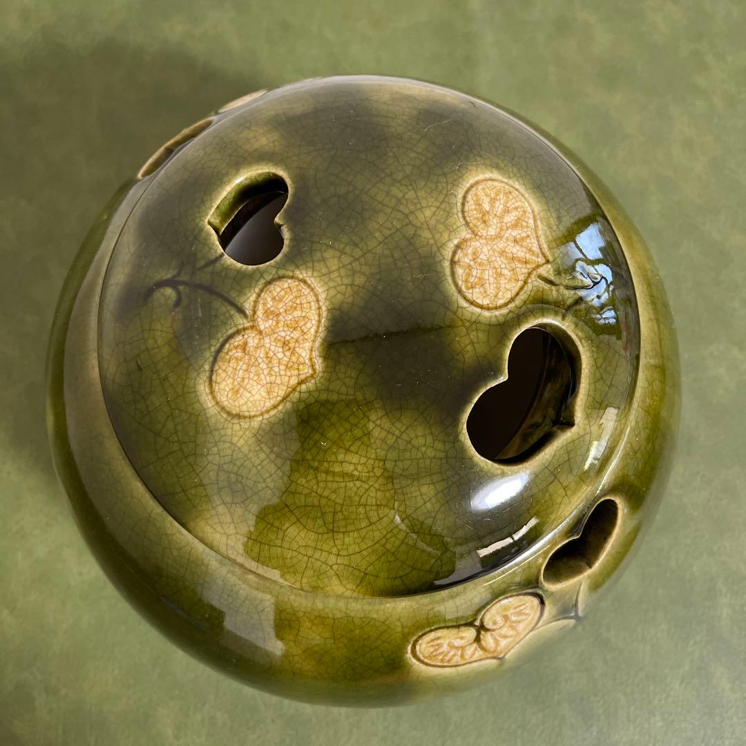 火鉢 織部　蓋付き　香炉　蚊取り線香入れ 花器 炭 灰 陶器 透かし インテリア