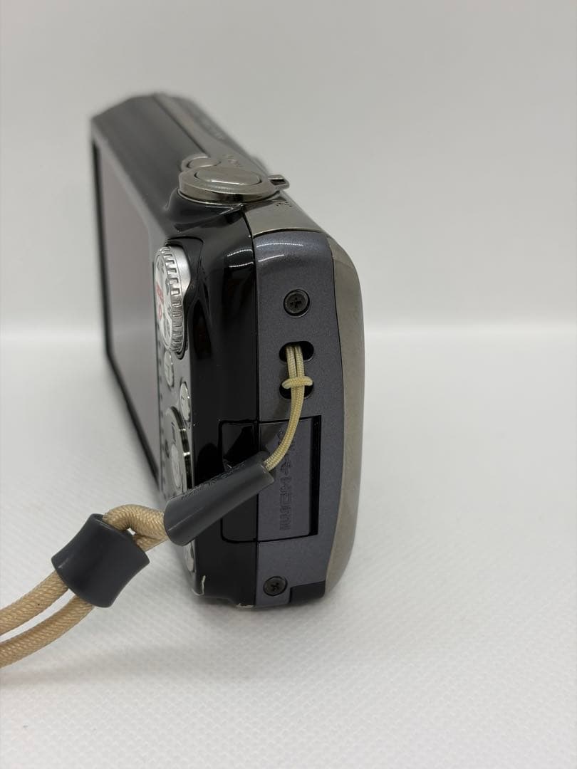 FUJIFILM FinePix F80EXR 光学10倍　デジカメ