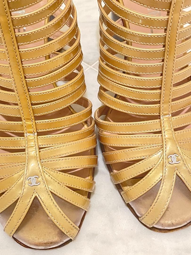 シャネル　サンダルブーティ　ゴールド