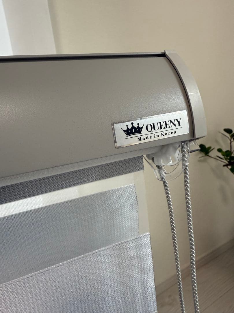 ロールスクリーンカーテン