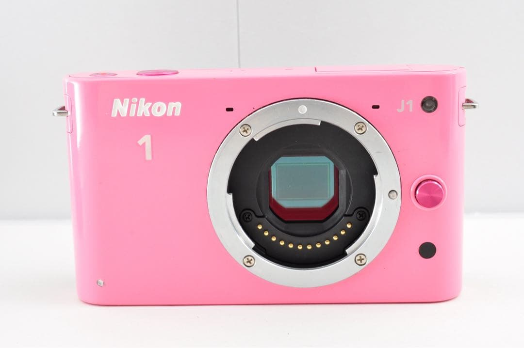 美品　Nikon 1 J1 ピンク ショット数2203回　ミラーレス 一眼