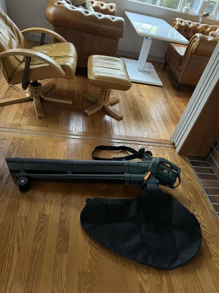 ⭐お値下げ⭐新品 大型バキュームブロアー／モデルルーム備品 落ち葉掃除にどうぞ！