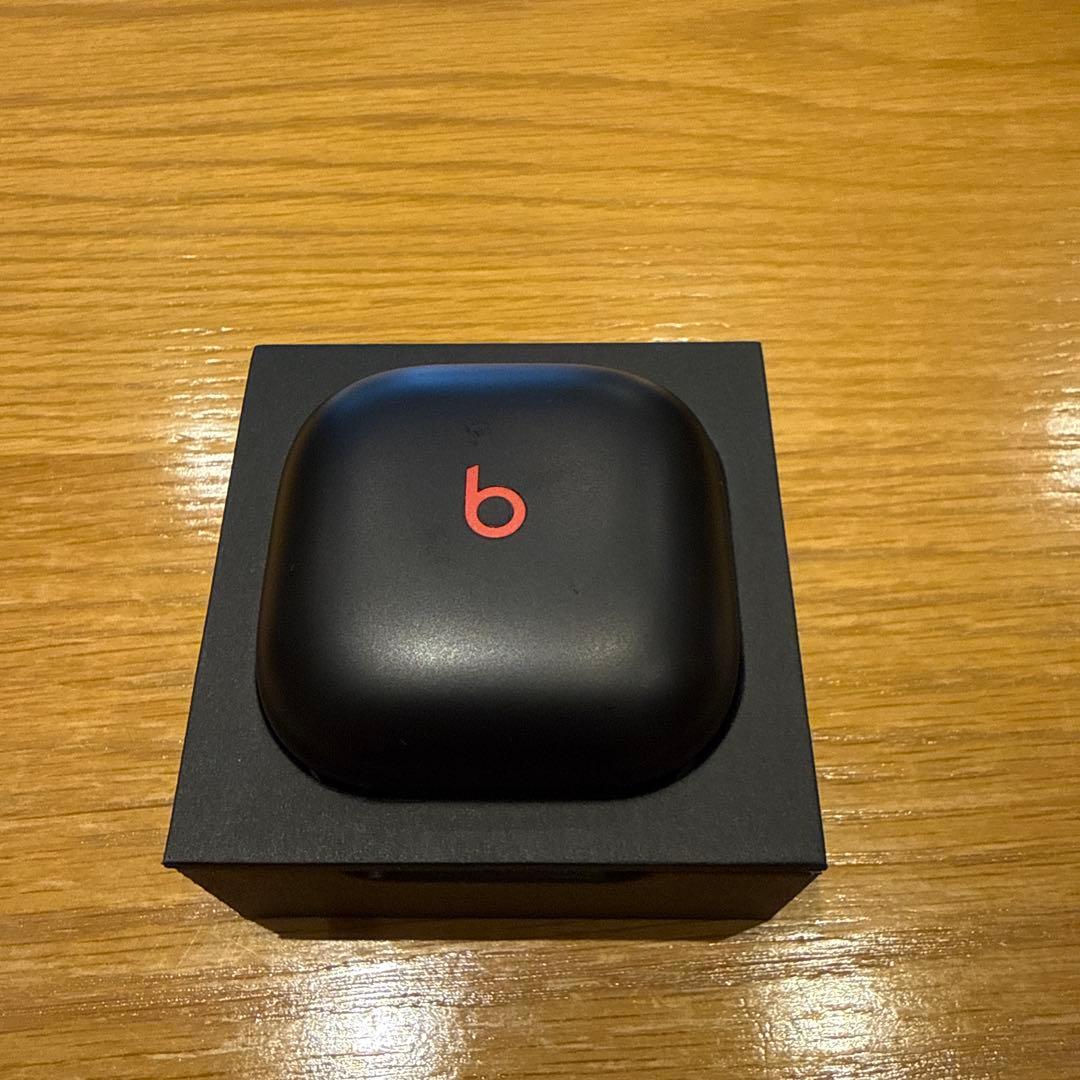 イヤホン Dr. Dre Beats Fits Pro