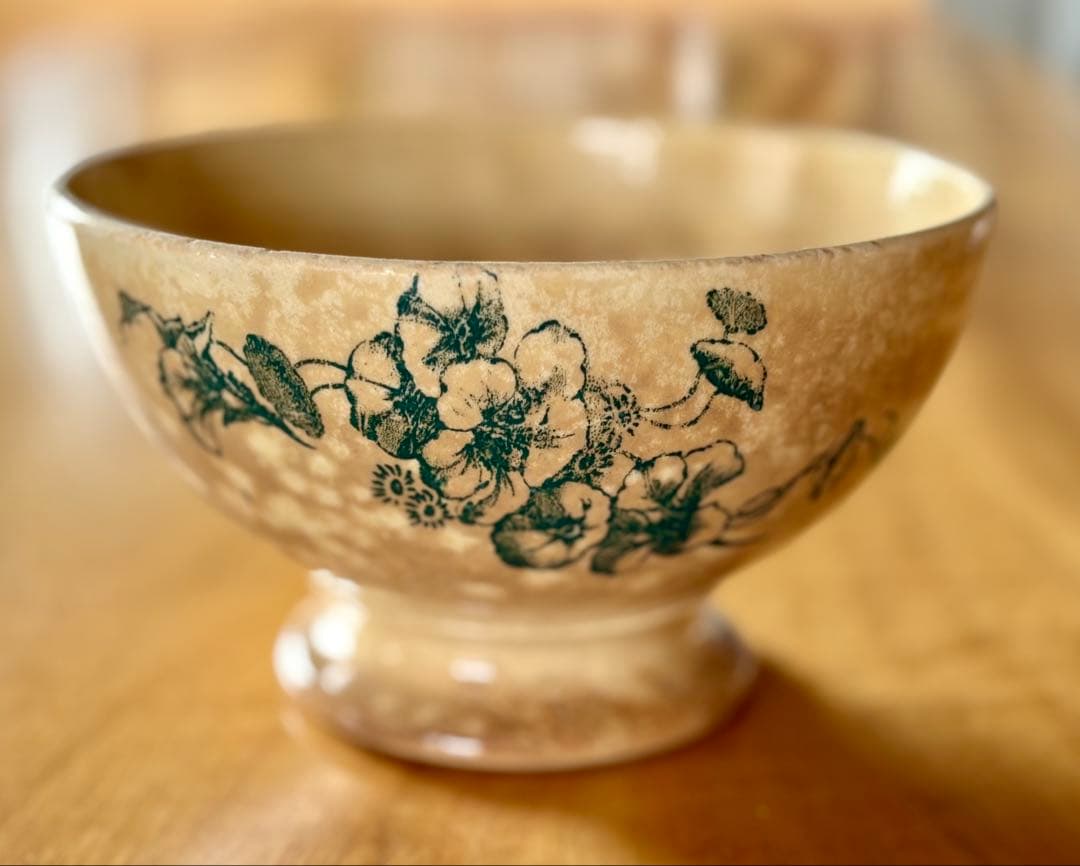 フランスアンティーク ゼラニウム柄のカフェオレボウル 口径15.4cm 飴色