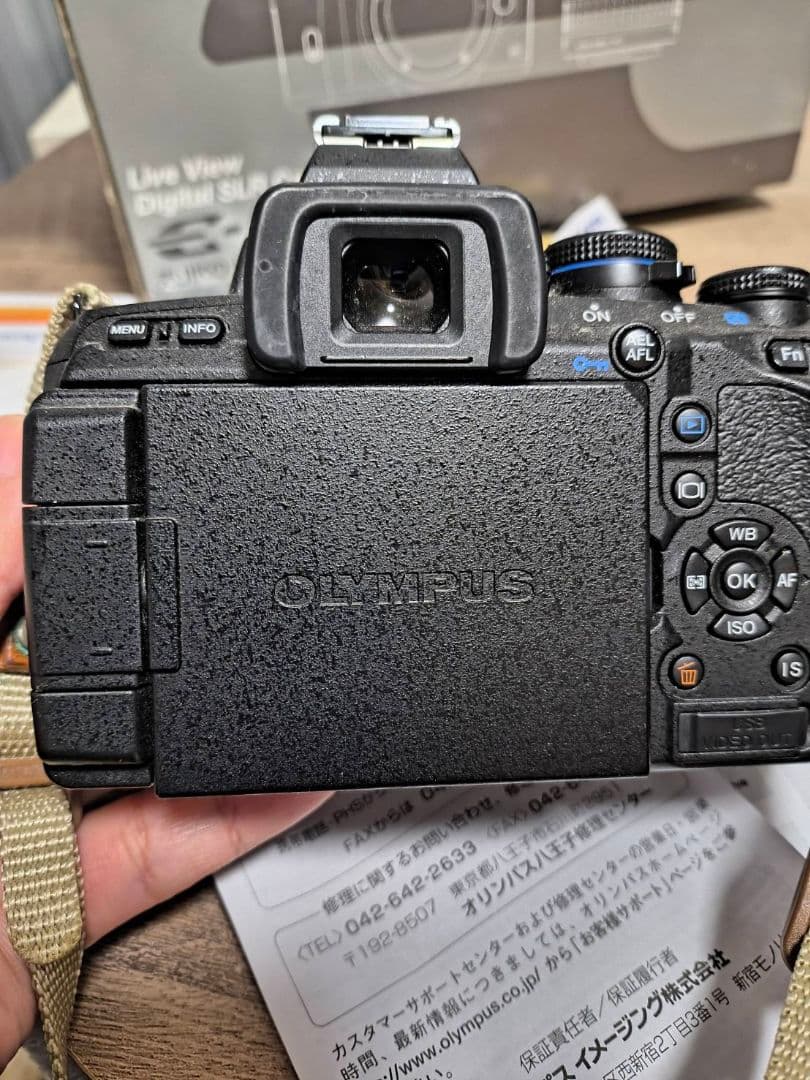 OLYMPUS E-620 デジタル一眼レフカメラ 本体とレンズ付き