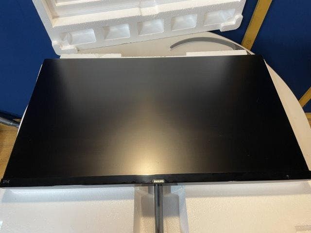Philips E Line 27 インチモニター