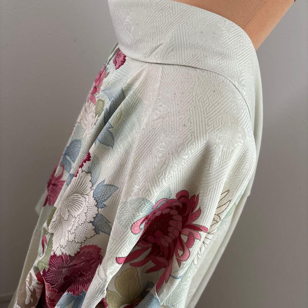 商品状態欄必須確認！新品　正絹振袖フルセット　牡丹•菊調　淡い青色 花柄