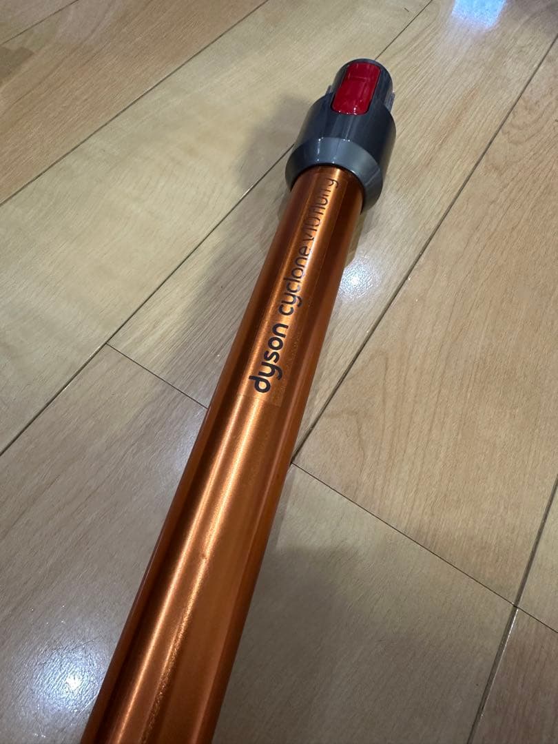 Dyson sv14 スティッククリーナー 本体 ①