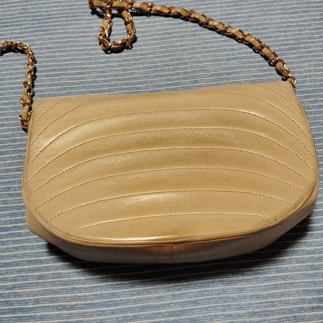 Chanel ハーフムーンショルダーバッグ ビンテージ