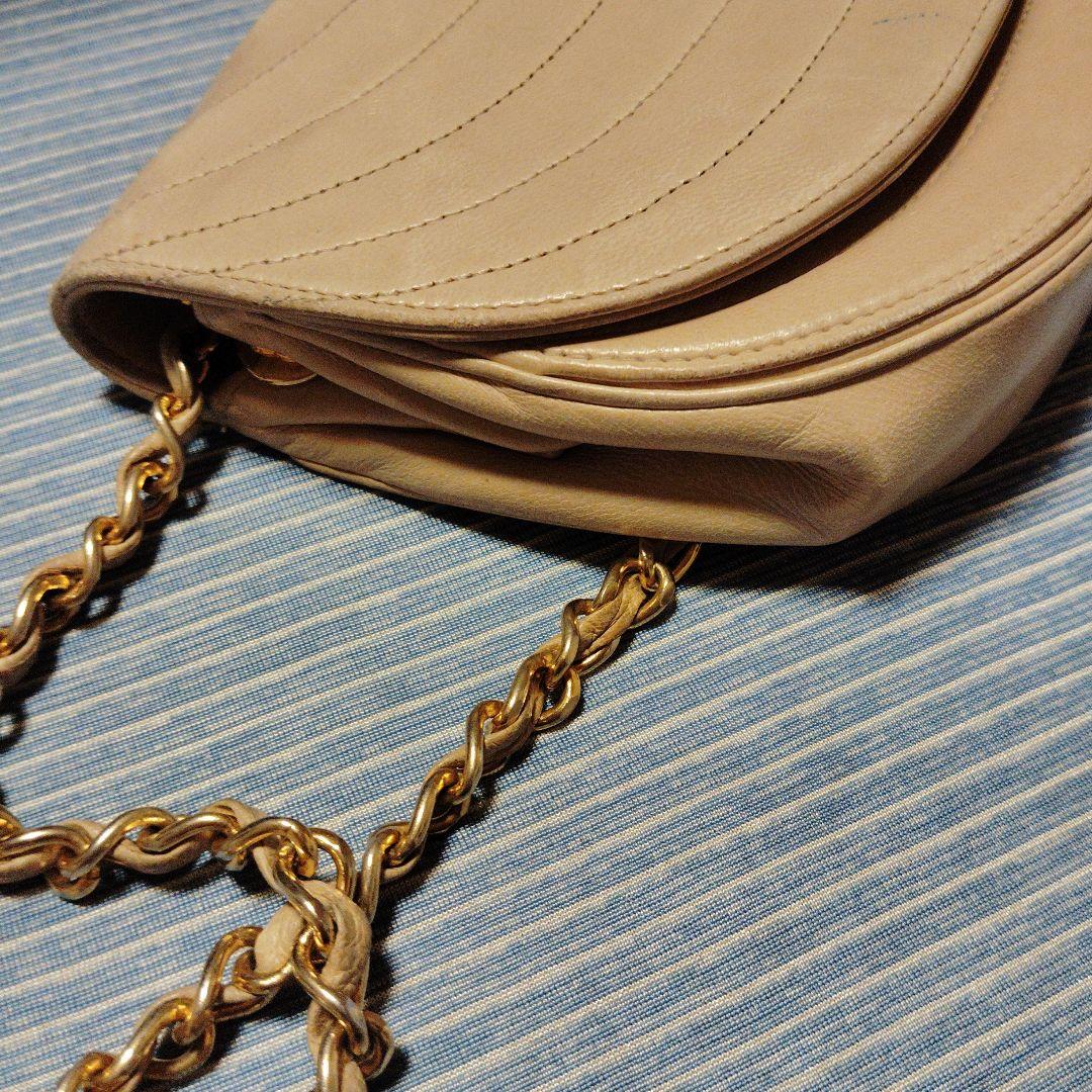 Chanel ハーフムーンショルダーバッグ ビンテージ