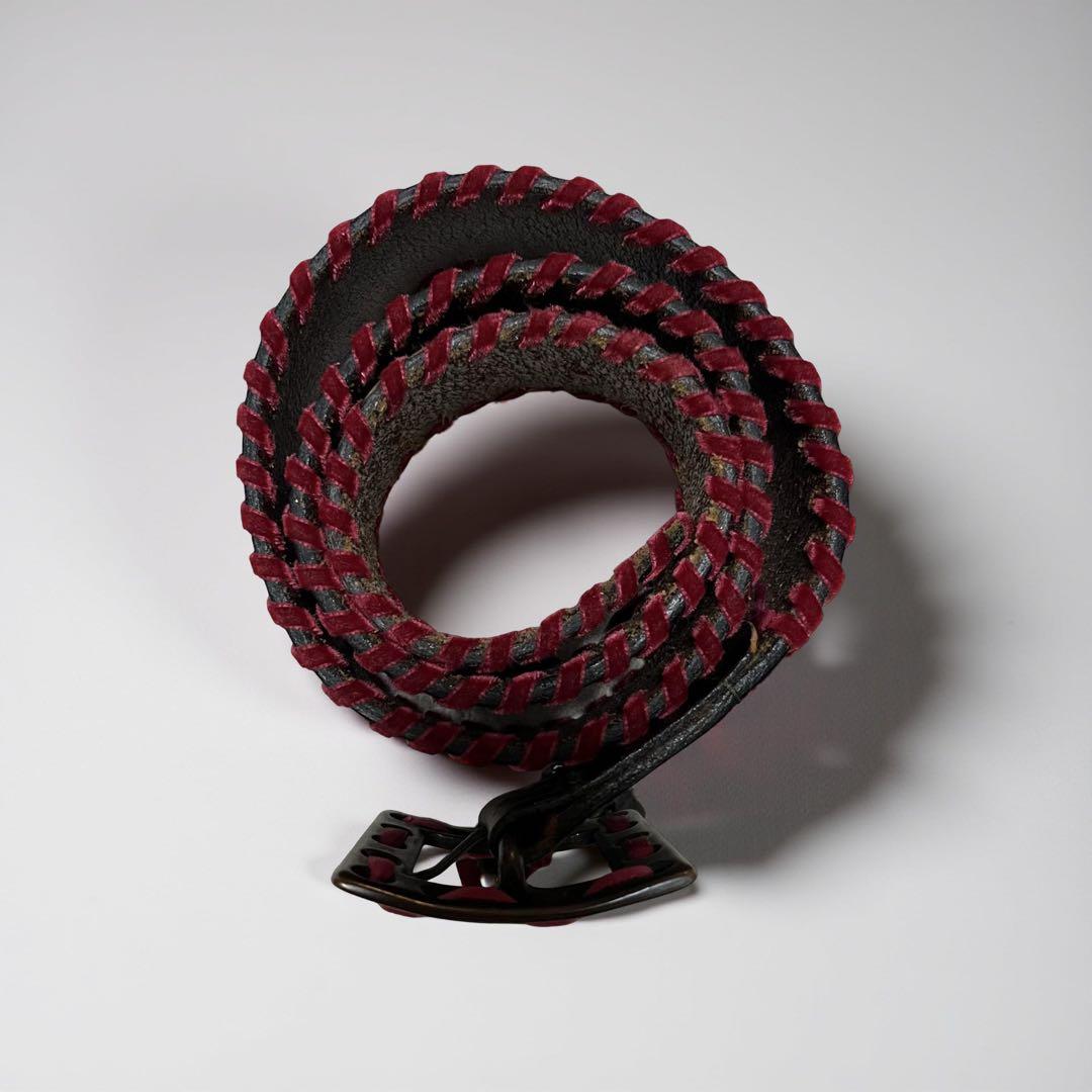 DSQUARED2 レザーベルト 花柄 型押し 赤レース装飾