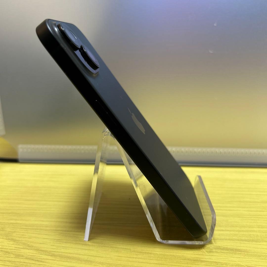 iPhone15 ブラック 128GB d50