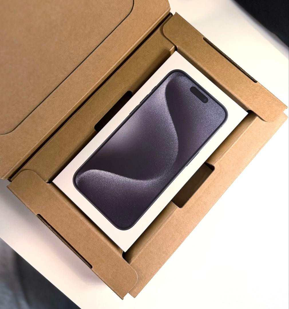 iPhone 15 Pro 256GB ブラックチタニウム