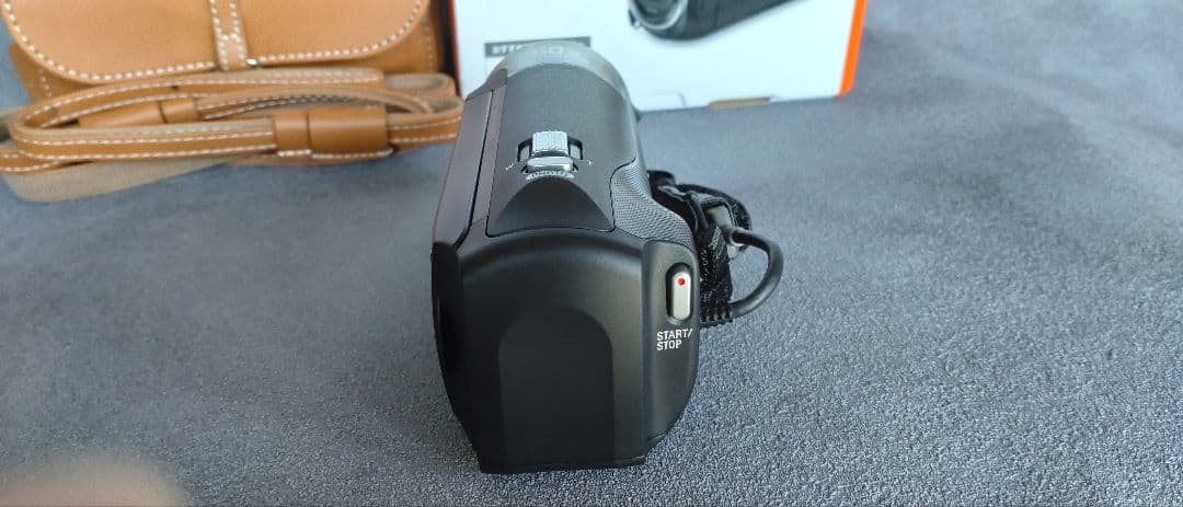 Sony HD ビデオカメラ 本体　CX470