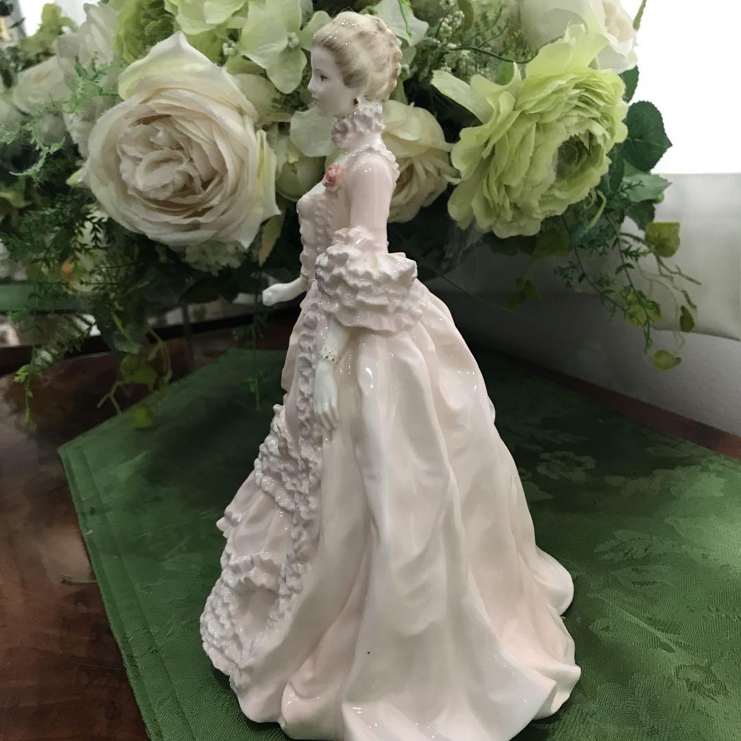 コールポートポンパドール夫人フィギュリン