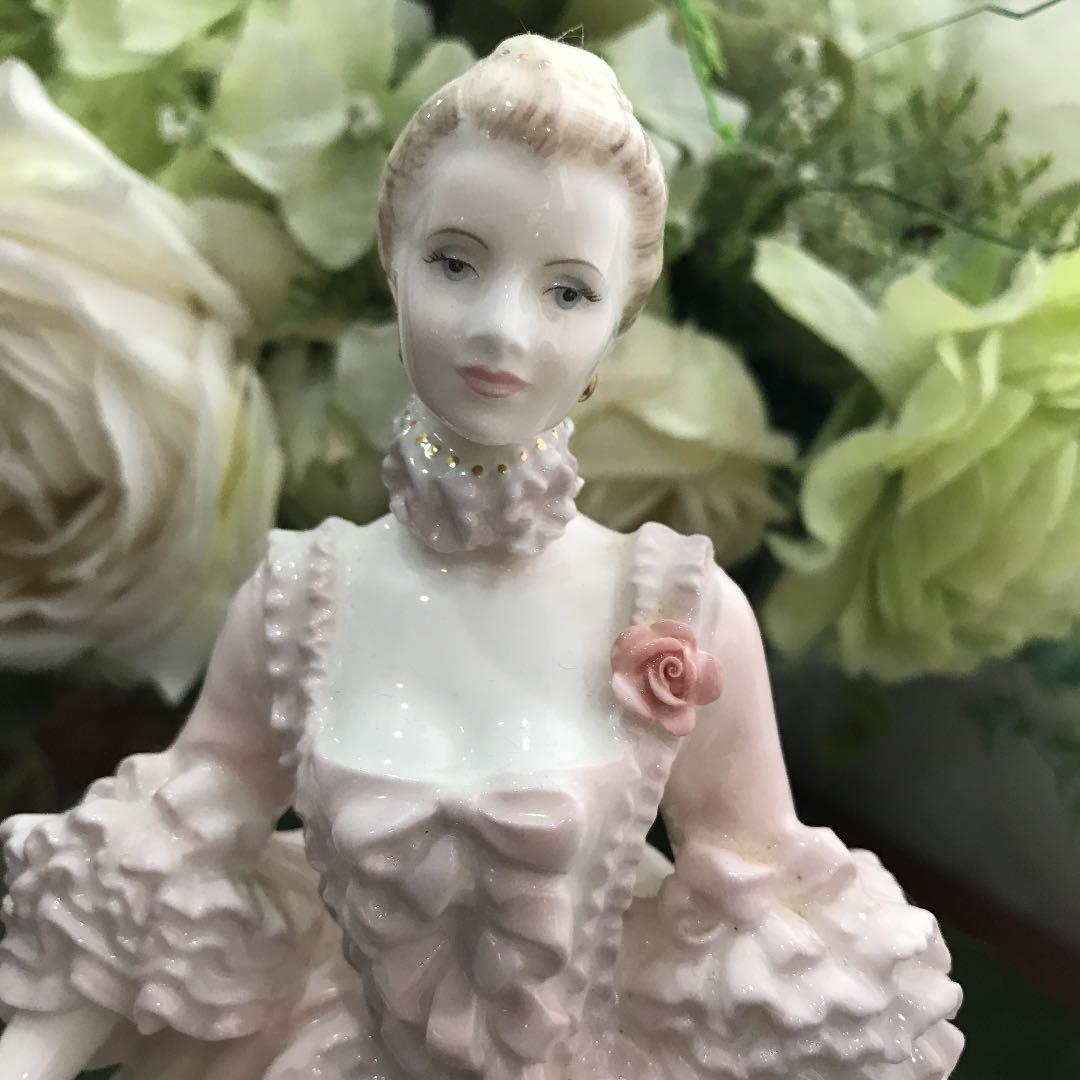 コールポートポンパドール夫人フィギュリン