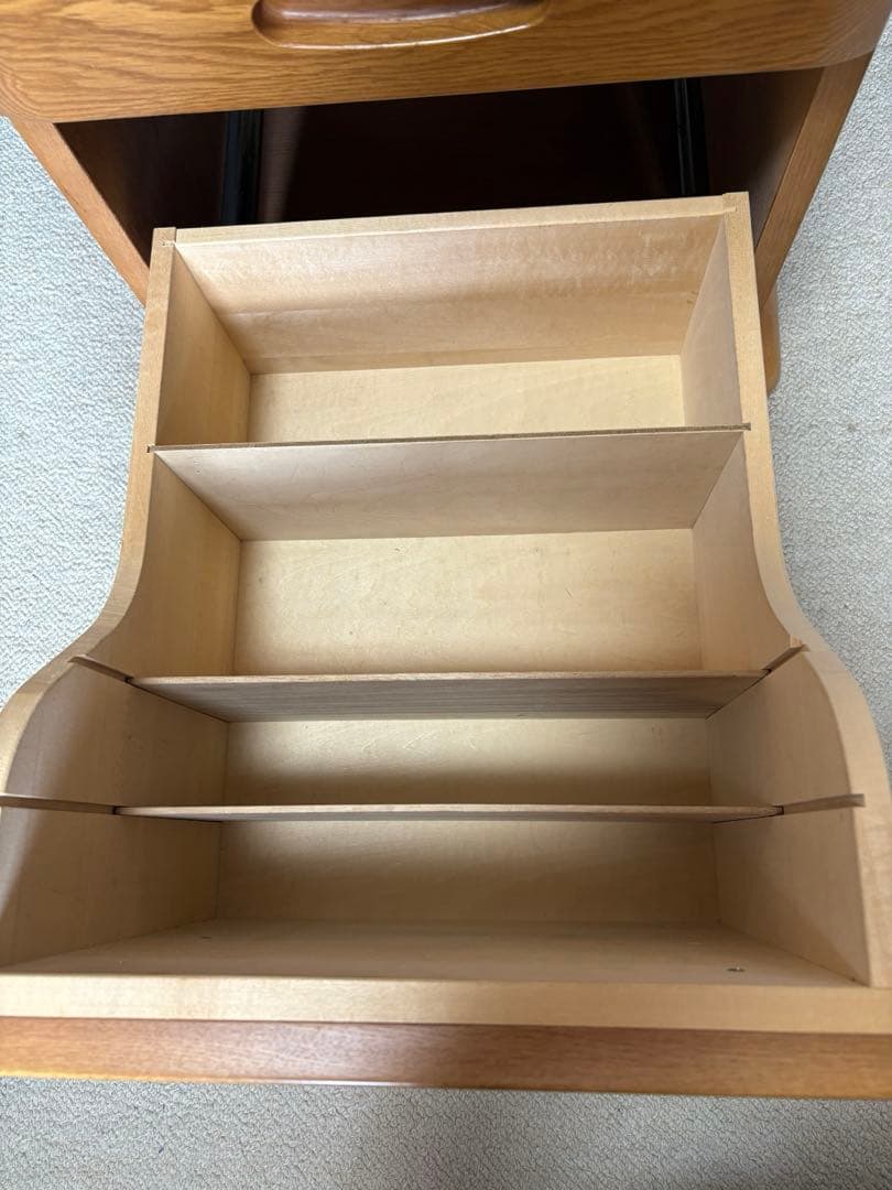 1/3 カリモク家具　学習机本体 (机本体、本棚、ワゴンセットで販売希望)