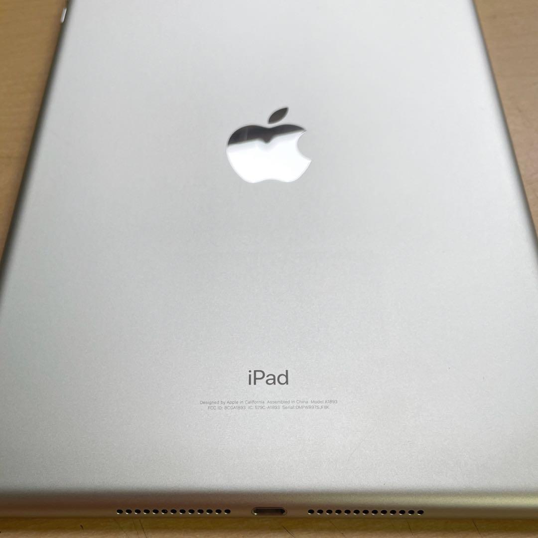 iPad 第6世代　A1893　Wi-Fiモデル　シルバー　32GB 美品　#4