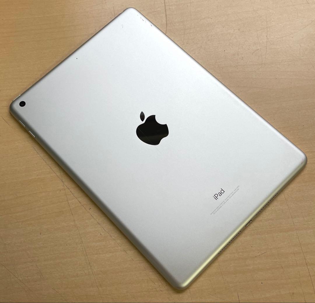 iPad 第6世代　A1893　Wi-Fiモデル　シルバー　32GB 美品　#4